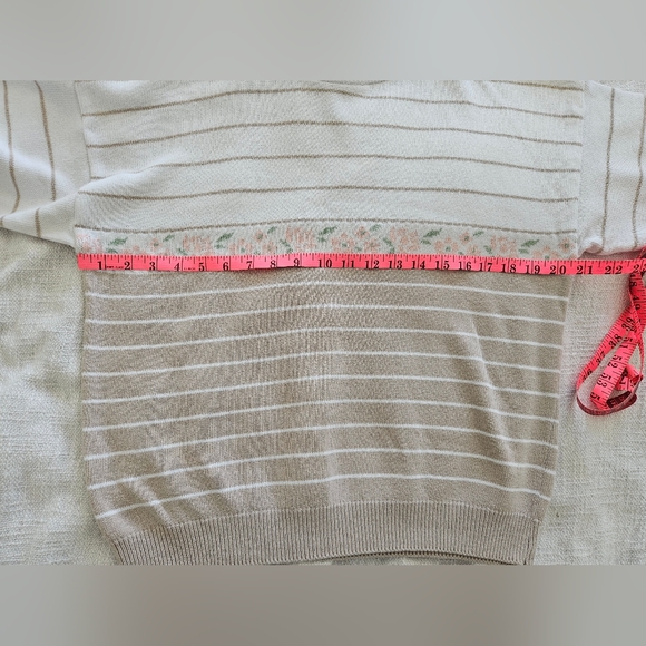 Neutral Floral Romantic Spring Sweater - Picture 5 of 8